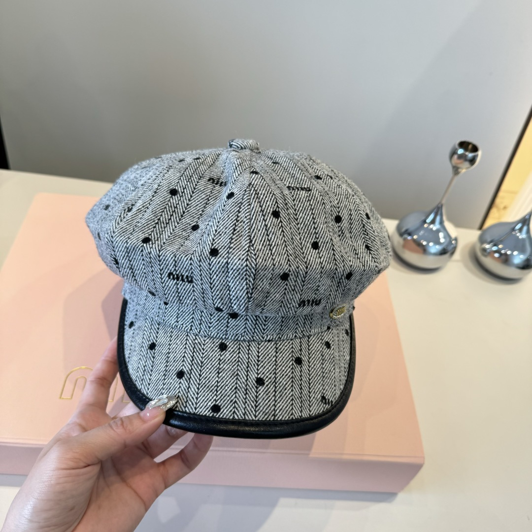 💕miumiu缪缪新款鸭舌画家帽，头围57cm
