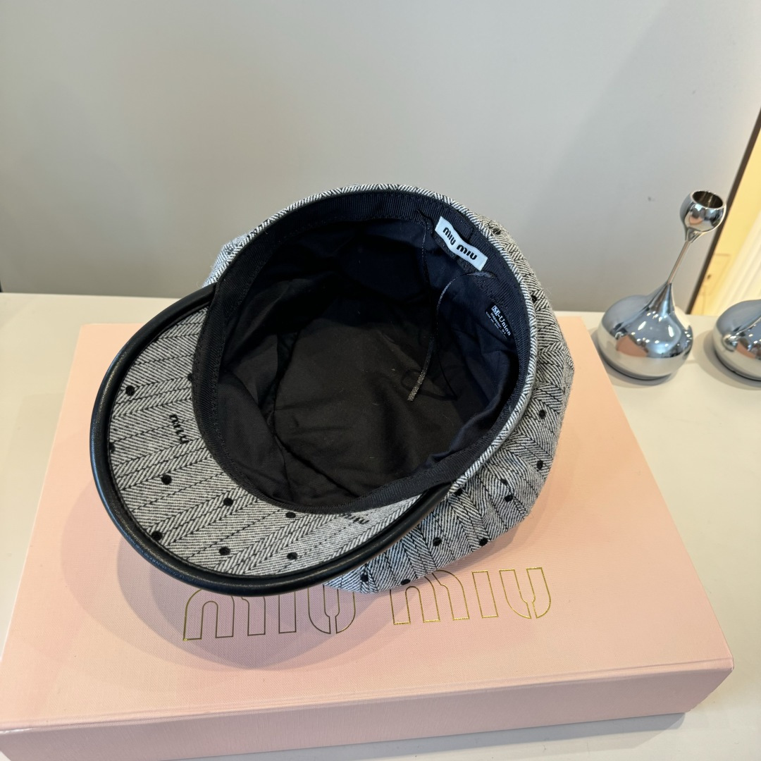 💕miumiu缪缪新款鸭舌画家帽，头围57cm