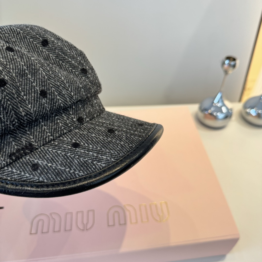 💕miumiu缪缪新款鸭舌画家帽，头围57cm