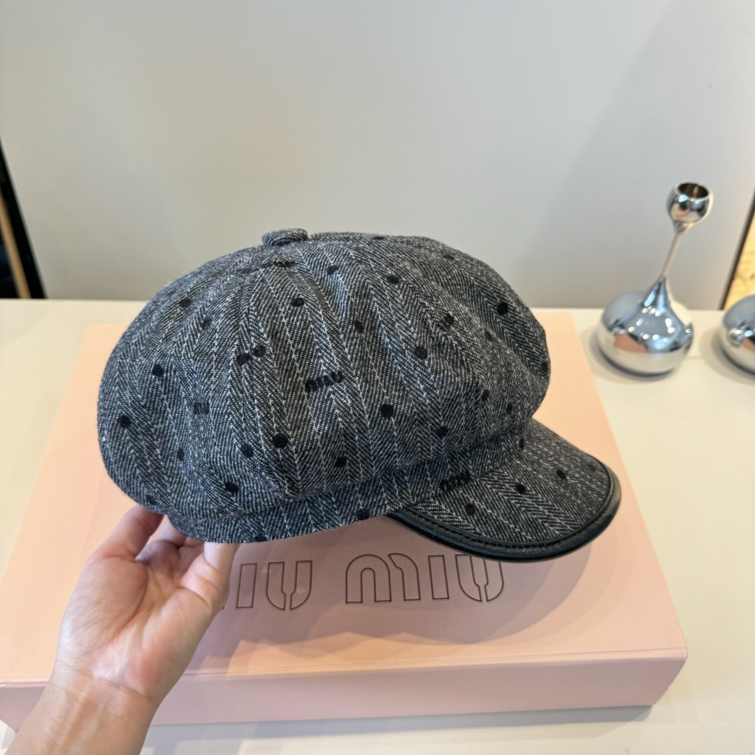 💕miumiu缪缪新款鸭舌画家帽，头围57cm