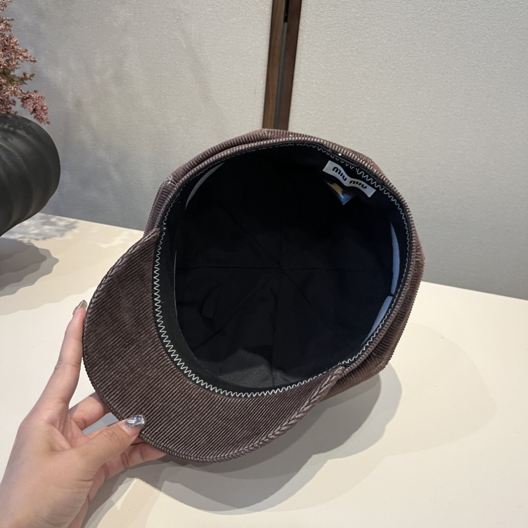 💕miumiu缪缪新款鸭舌画家帽，头围57cm