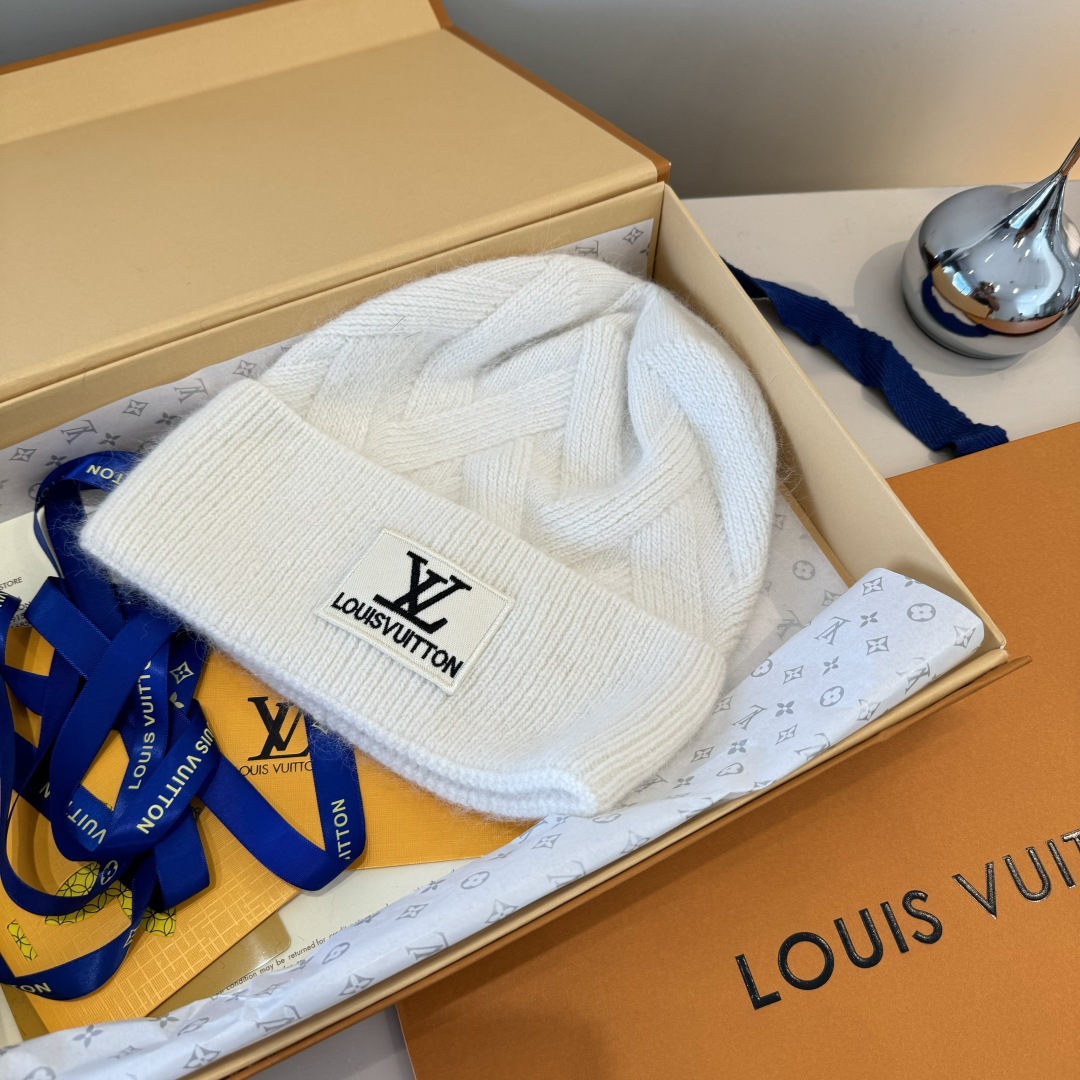💕Lv路易斯秋冬款新款毛线帽, 百分百羊毛面料🐑