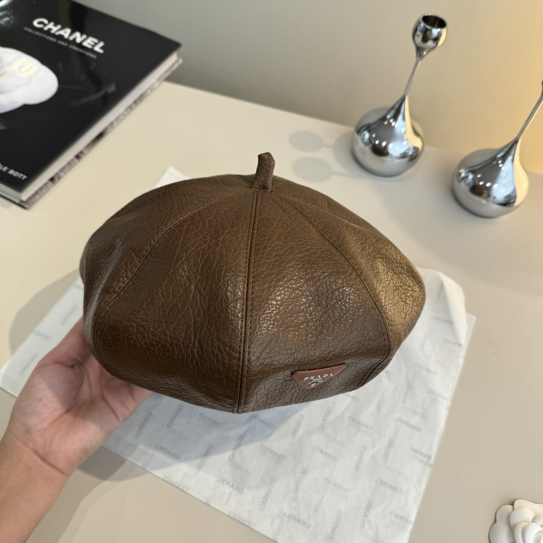 💕普拉达新款贝雷帽 头围57cm