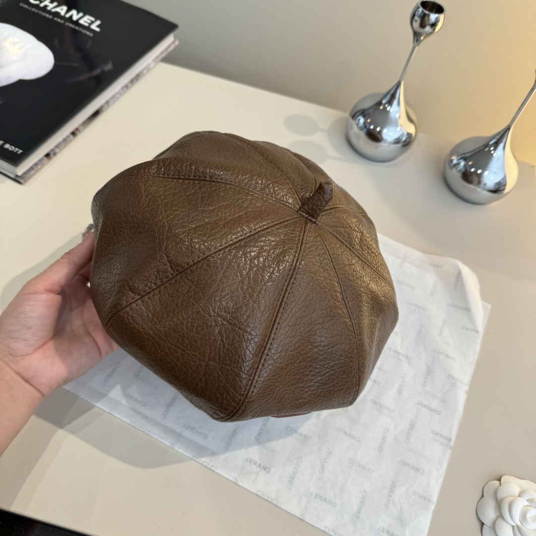 💕普拉达新款贝雷帽 头围57cm