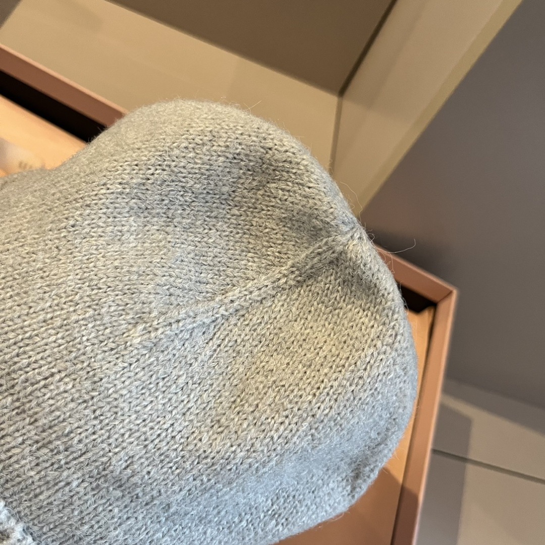 💕miumiu缪缪专柜新款针织毛线帽