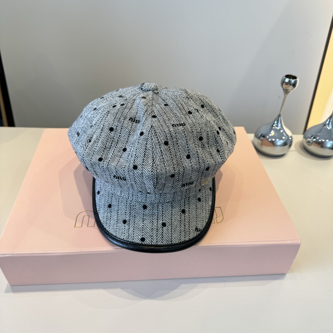 💕miumiu缪缪新款鸭舌画家帽，头围57cm