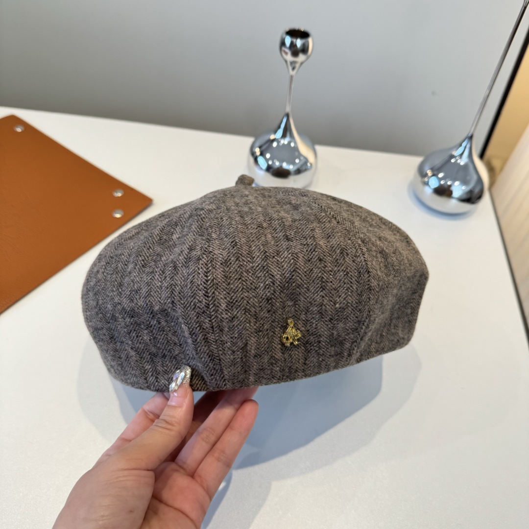 💕普拉达新款贝雷帽，春夏款，头围57cm