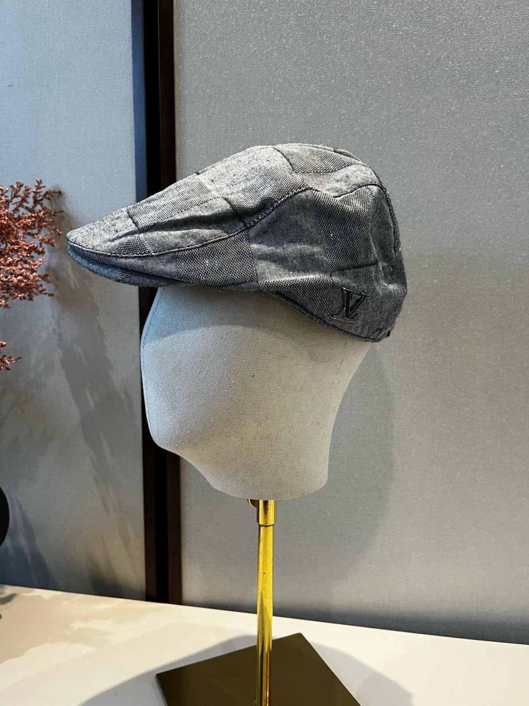 NO:617346,Lv Louis new duck bill forward cap, head circumference 58cm hat fisherman hat baseball cap knitted hat, hat, louis vuitton, louis vuitton, espadrilles, hats19860909Lv路易斯新款鸭舌前进帽,头围58cm帽子渔夫帽棒球帽针织帽,帽子,louis vuitton,louis vuitton,espadrilles,hats,hat