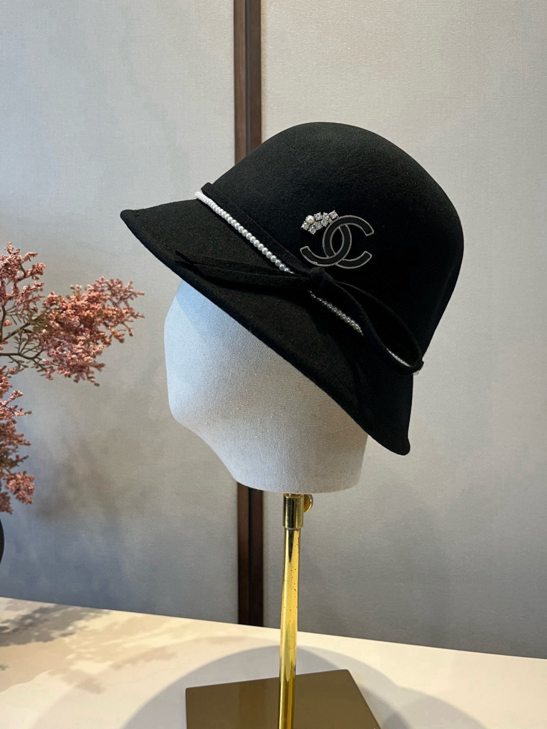 NO:617444,Chanel Chanel new autumn and winter wool basin hat, 100% wool fabric, head circumference 57cm hat bucket hat baseball cap knitted hat, hat, chanel, chanel, espadrilles, hats19860909Chanel香奈儿新款秋冬羊毛盆帽,百分百羊毛面料、头围57cm帽子渔夫帽棒球帽针织帽,帽子,chanel,chanel,espadrilles,hats,hat