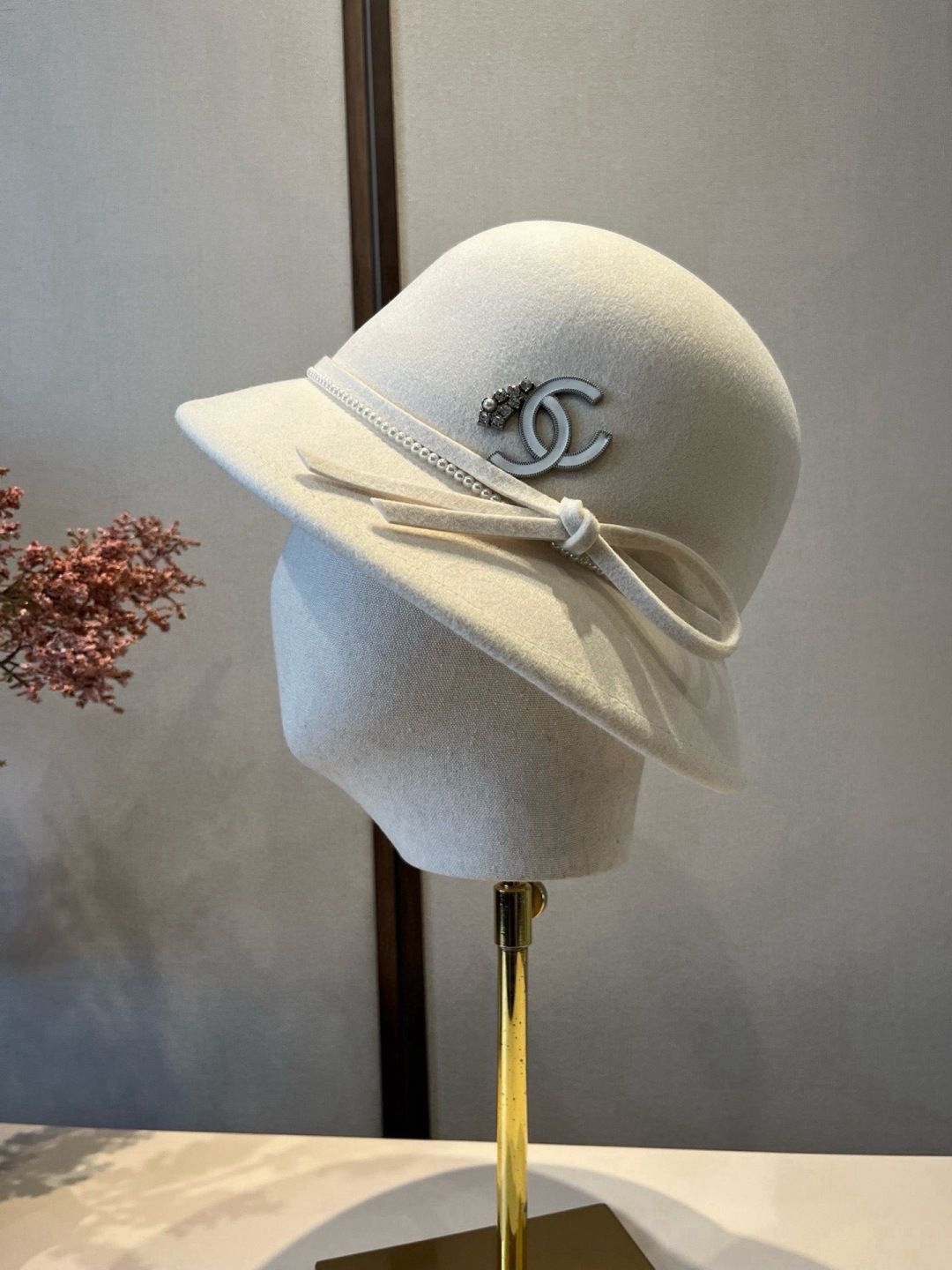 NO:617446,White Chanel Chanel new autumn and winter wool basin hat, 100% wool fabric, head circumference 57cm hat bucket hat baseball cap knitted hat, hat, chanel, chanel, espadrilles, hats19860909白色 Chanel香奈儿新款秋冬羊毛盆帽,百分百羊毛面料、头围57cm帽子渔夫帽棒球帽针织帽,帽子,chanel,chanel,espadrilles,hats,hat