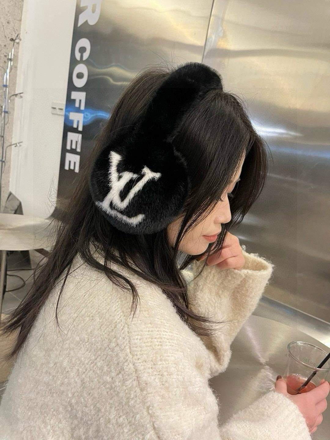 ¥ Lv耳罩,毛毛耳包,保暖必备