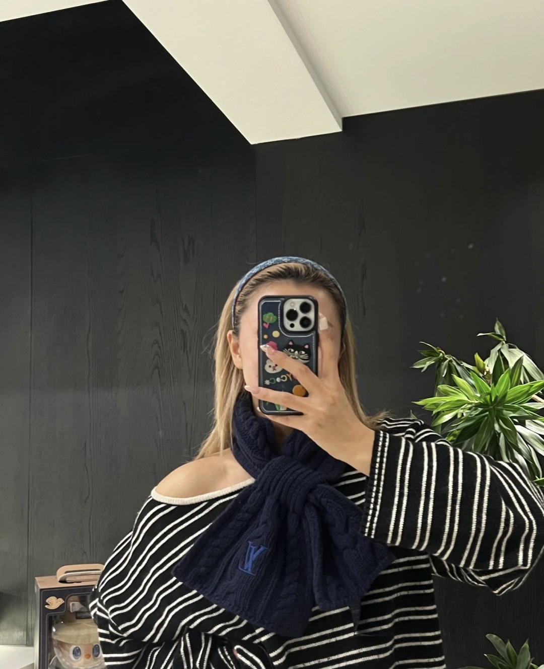 lv路易斯新款羊绒混纺围脖,高冷女神最爱,简约百塔款!百分百羊绒.140×140cm