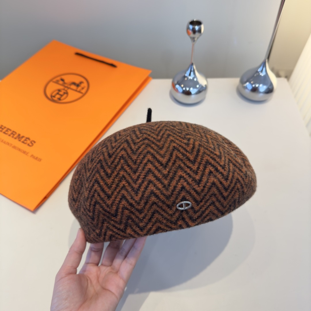 ¥ 爱马仕羊毛贝雷帽,百分百羊毛🦙面料,头围57cm