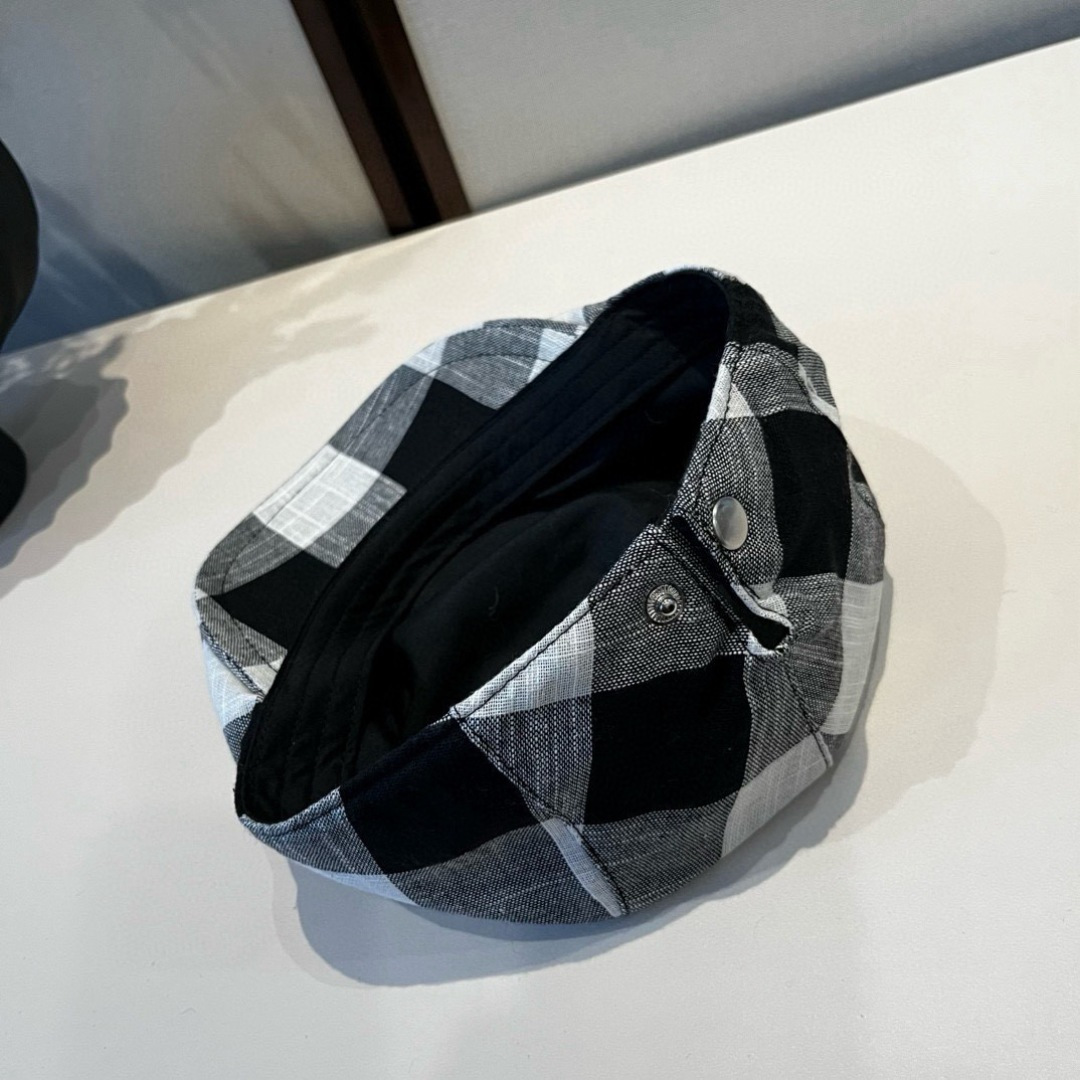 p75¥

Lv路易斯新款鸭舌前进帽，头围58cm