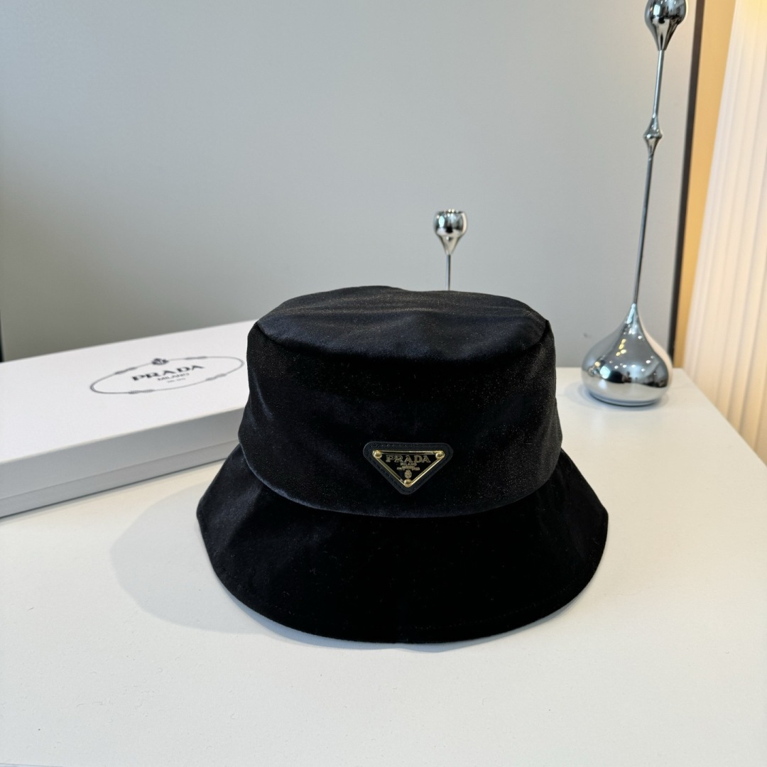 NO:643747,Prada new rabbit fur bucket hat, head circumference 57cm hat bucket hat baseball cap knitted hat, hat, prada, espadrilles, hats19860909普拉达新款兔毛渔夫帽,头围57cm帽子渔夫帽棒球帽针织帽,帽子,prada,espadrilles,hats,hat
