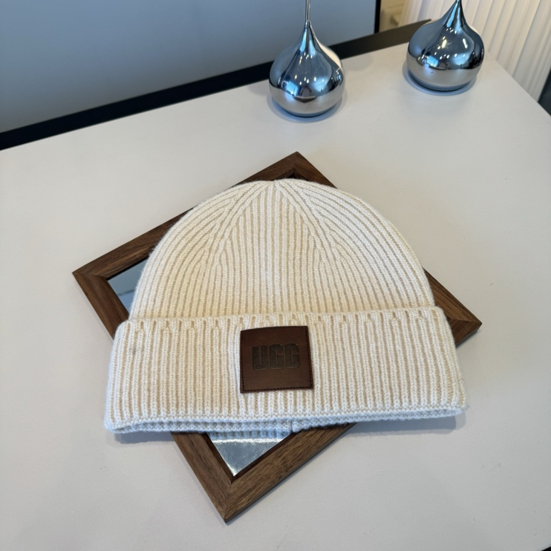 p75¥

Ugg新款针织毛线帽