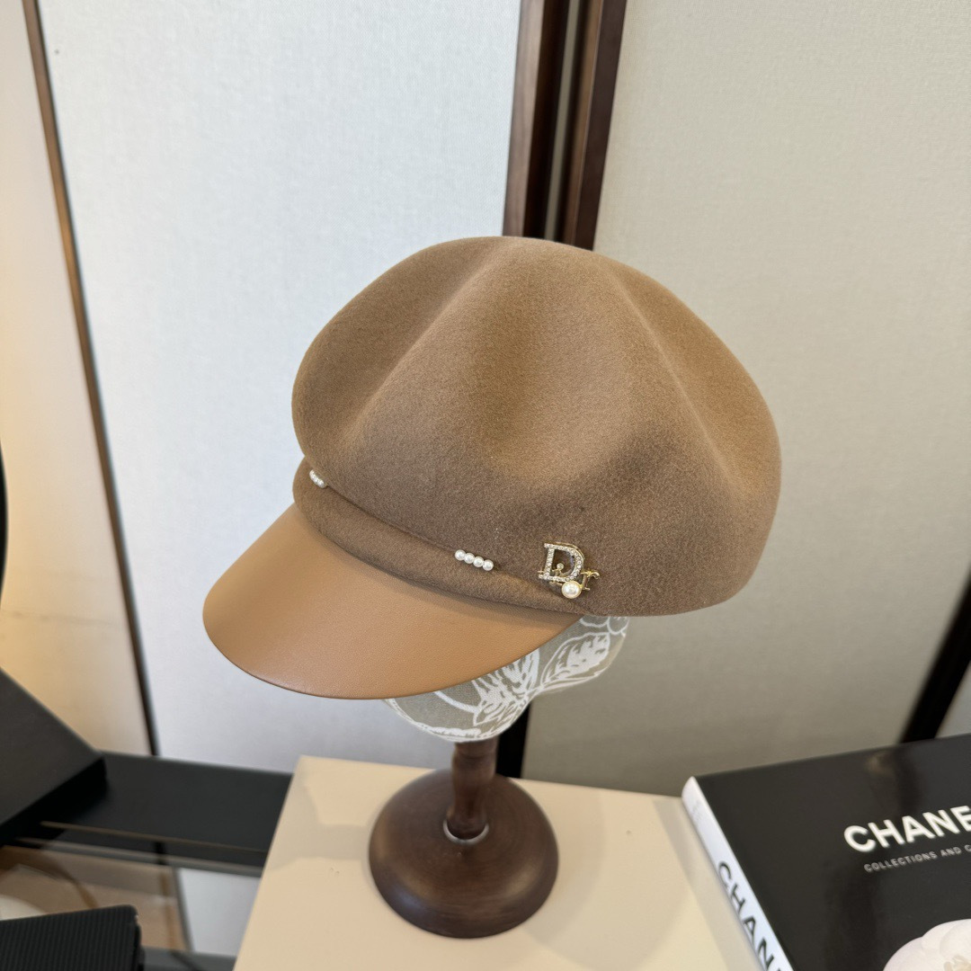 NO:643764,Dior Dior wool peaked military cap, washed leather brim, 100% wool, head circumference 57cm hat bucket hat baseball cap knitted hat, hat, dior, dior, espadrilles, hats19860909Dior迪奥羊毛鸭舌帽军帽,洗水皮帽檐,百分百羊毛,头围57cm帽子渔夫帽棒球帽针织帽,帽子,dior,dior,espadrilles,hats,hat