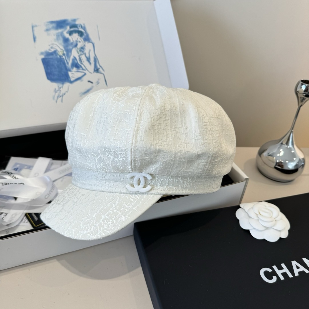 NO:643759,Chanel's new duckbill painter's hat, head circumference 57cm hat, fisherman hat, baseball cap, knitted hat, hat, chanel, espadrilles, hats19860909香奈儿新款鸭舌画家帽,头围57cm帽子渔夫帽棒球帽针织帽,帽子,chanel,espadrilles,hats,hat