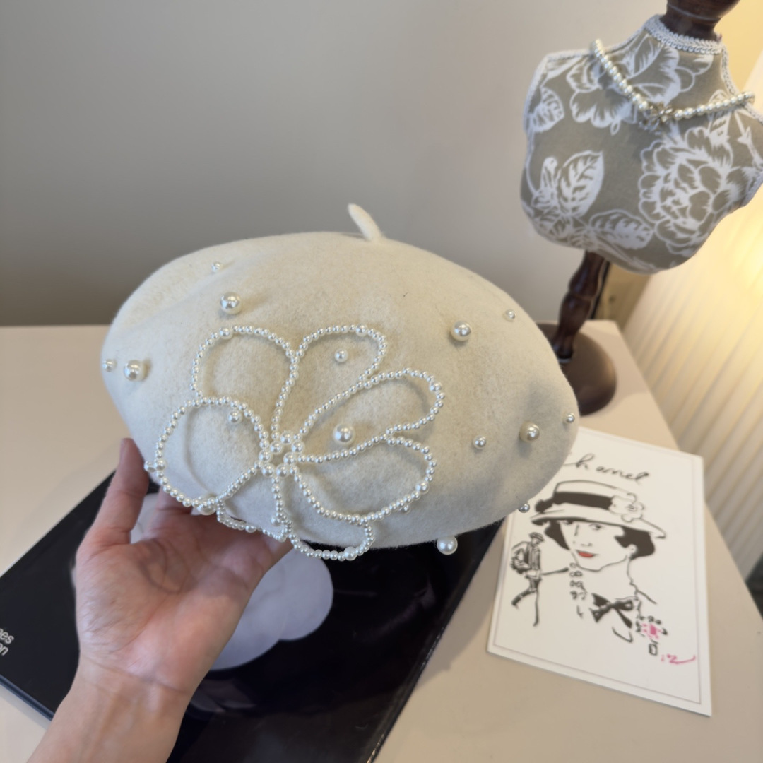 NO:643762,Chanel Chanel new wool beret, 100% wool fabric, head circumference 57cm hat fisherman hat baseball cap knitted hat, hat, chanel, chanel, espadrilles, hats19860909Chanel香奈儿新款羊毛贝雷帽,百分百羊毛面料,头围57cm帽子渔夫帽棒球帽针织帽,帽子,chanel,chanel,espadrilles,hats,hat