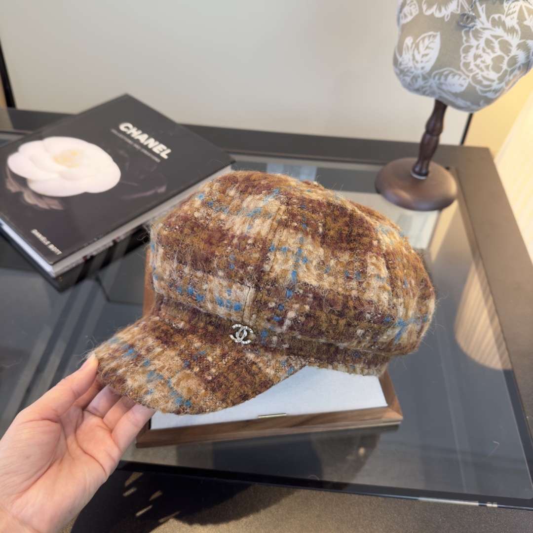 NO:643729,Chanel Chanel's new wool duck-bill military cap, head circumference 57cm hat fisherman hat baseball cap knitted hat, hat, chanel, chanel, espadrilles, hats19860909Chanel香奈儿新款羊毛鸭舌军帽,头围57cm帽子渔夫帽棒球帽针织帽,帽子,chanel,chanel,espadrilles,hats,hat