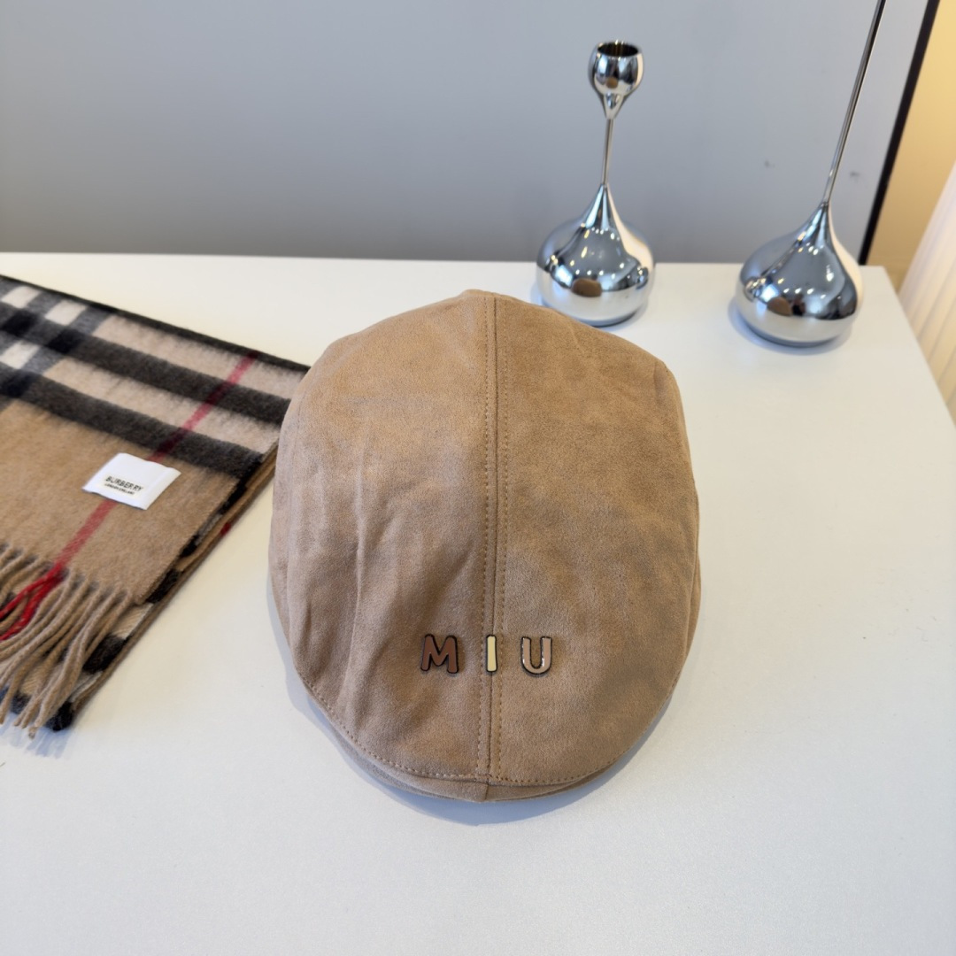 NO:643738,miumiu new duck bill forward cap, unisex, hat fisherman hat baseball cap knitted hat, hat, miumiu, espadrilles, hats19860909miumiu缪缪新款鸭舌前进帽,男女通用,帽子渔夫帽棒球帽针织帽,帽子,miumiu,espadrilles,hats,hat