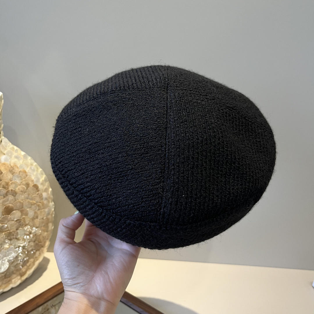 Valentino hatt ¥ — photo 2