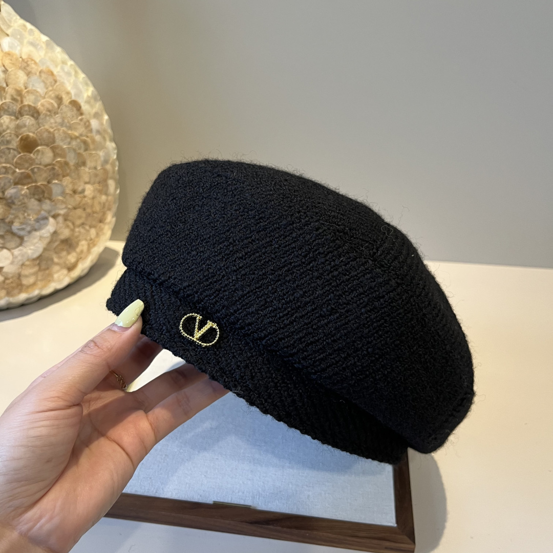 Valentino hatt ¥ — photo 5