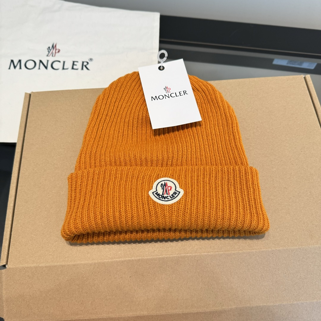 NO:670618,Mouth-mouthed woolen hat, classic versatile hat, fisherman hat, baseball cap, knitted hat, hat, Moncler, espadrilles, hats19860909蒙口毛线帽,经典百搭款帽子渔夫帽棒球帽针织帽,帽子,Moncler,espadrilles,hats,hat