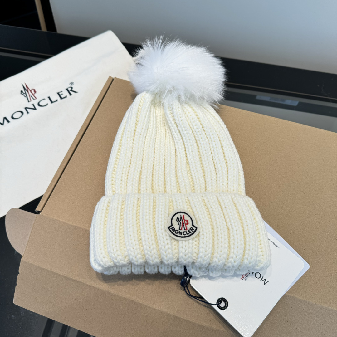 NO:670633,New Meng Mouth Beanie Hat, running volume hat, fisherman hat, baseball cap, knitted hat, hat, Moncler, espadrilles, hats19860909蒙口新款毛线帽,跑量款帽子渔夫帽棒球帽针织帽,帽子,Moncler,espadrilles,hats,hat