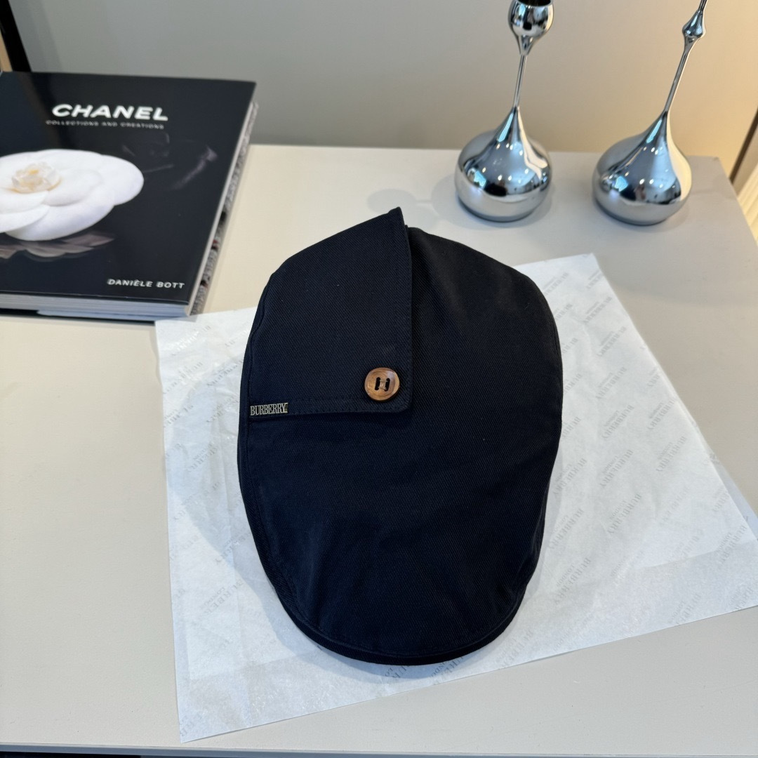 NO:670601,Burberry new duck bill forward cap, head circumference 58cm hat fisherman hat baseball cap knitted hat, hat, burberry, espadrilles, hats19860909巴宝莉新款鸭舌前进帽,头围58cm帽子渔夫帽棒球帽针织帽,帽子,burberry,espadrilles,hats,hat
