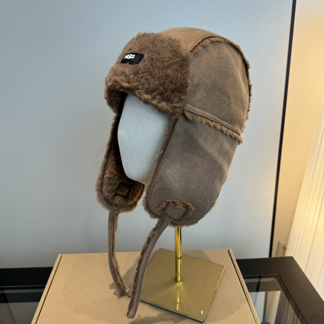 NO:670590,Ugg's new ear protection hat, lined with velvet, light and comfortable, a must-have item for autumn and winter hats, fisherman hats, baseball caps, knitted hats, hats, espadrilles, hats19860909Ugg新款护耳帽,内里加绒,轻盈舒适,秋冬必备单品帽子渔夫帽棒球帽针织帽,帽子,espadrilles,hats,hat