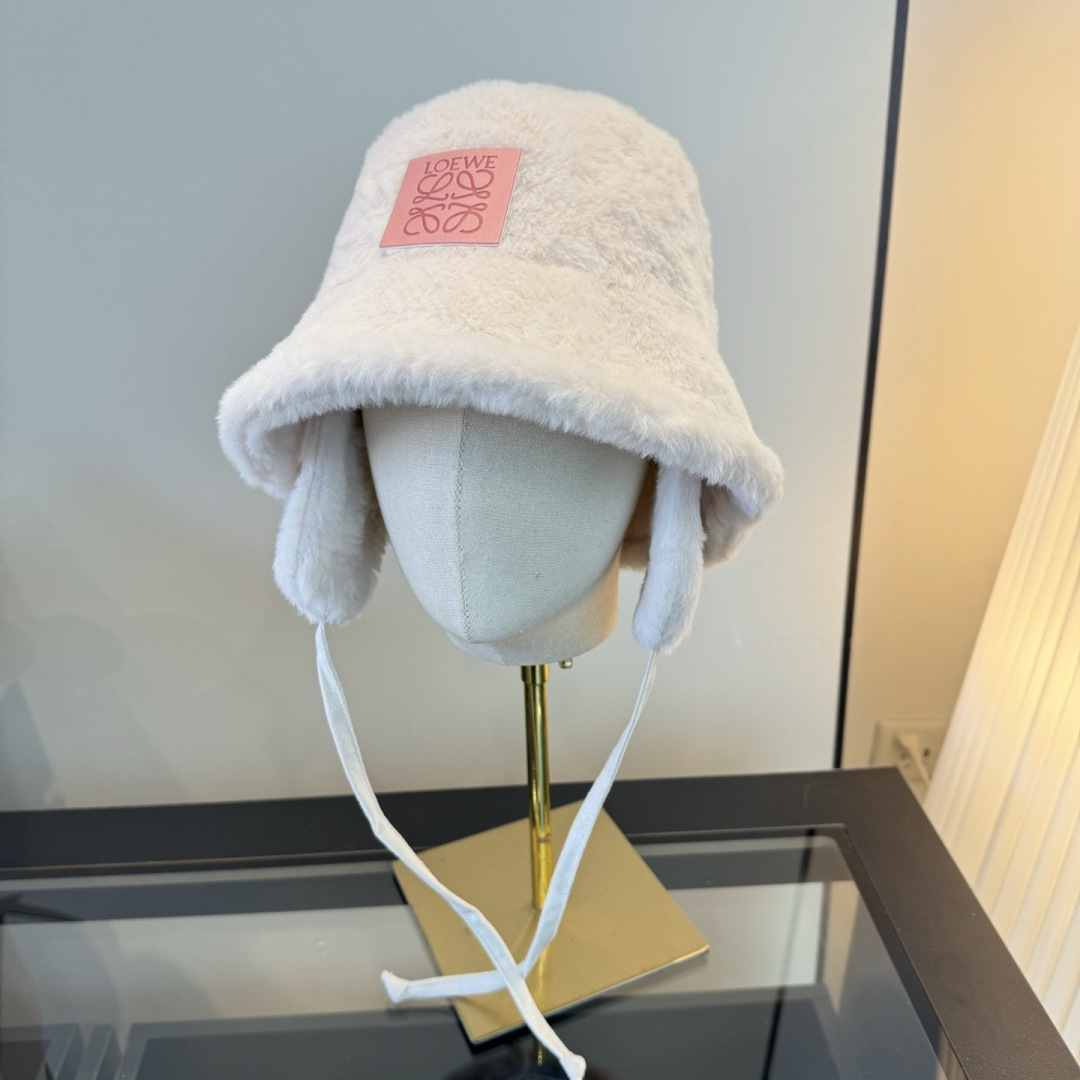 NO:670608,LOEWE ear protection fisherman hat, head circumference 57cm, warm essential hat fisherman hat baseball cap knitted hat, hat, loewe, espadrilles, hats19860909罗意威ＬＯＥＷＥ护耳渔夫帽,头围57cm,保暖必备帽子渔夫帽棒球帽针织帽,帽子,loewe,espadrilles,hats,hat