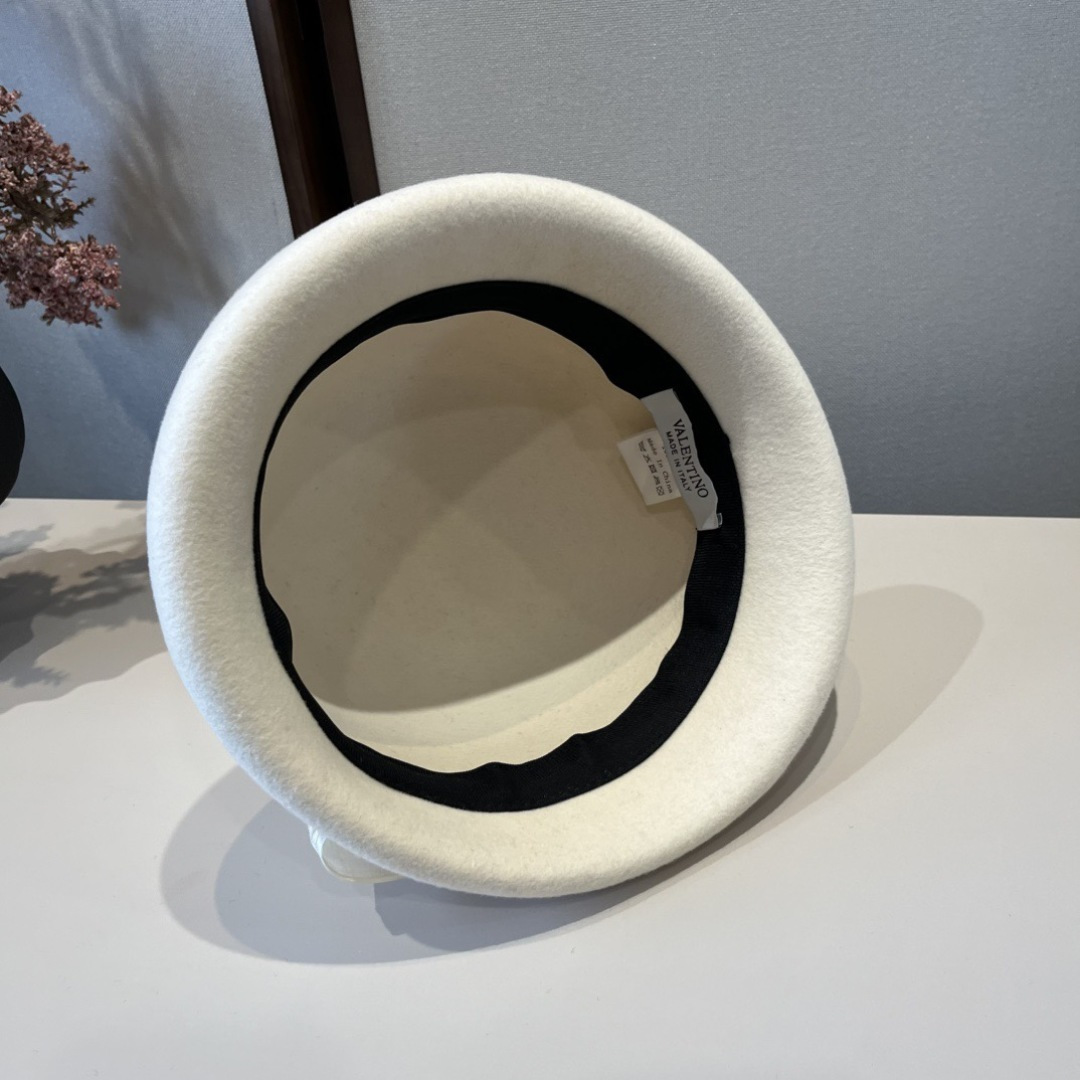 Chapeau Valentino Lot spécial ¥blanc — photo 8