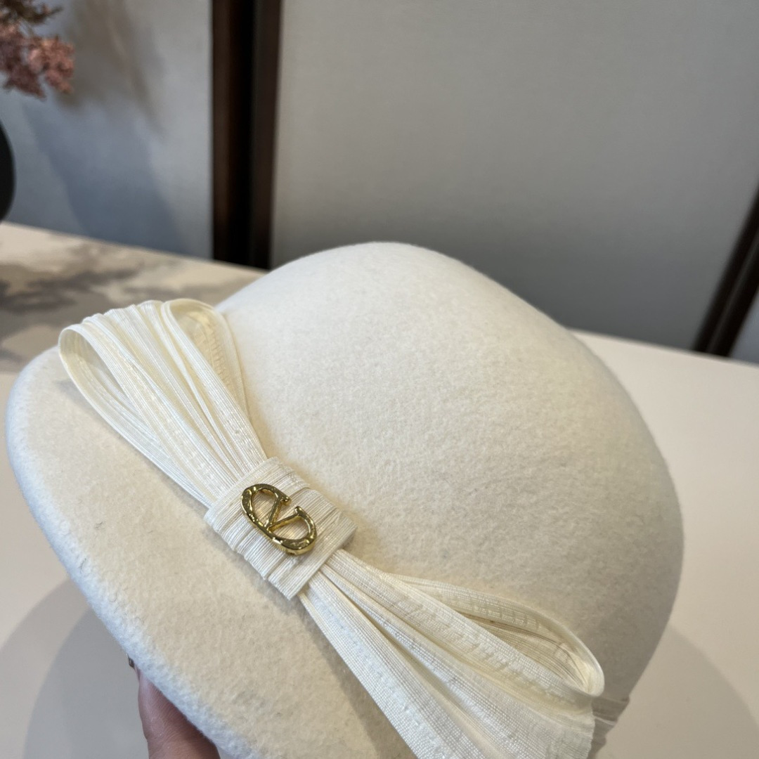 Chapeau Valentino Lot spécial ¥blanc — photo 4