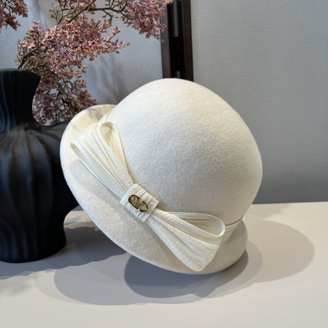 Chapeau Valentino Lot spécial ¥blanc — photo 2