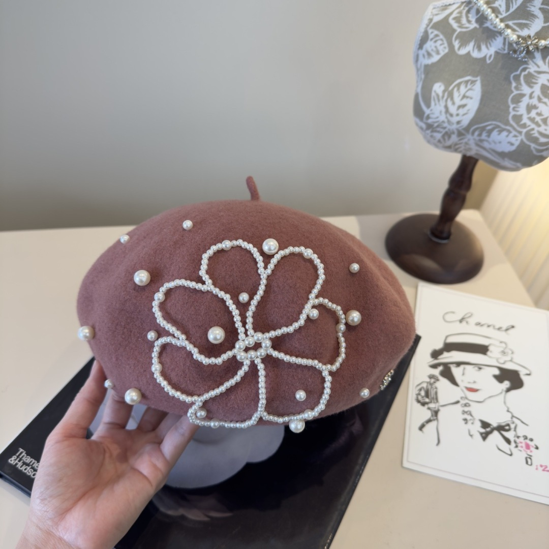 NO:689831,Chanel Chanel new wool beret, 100% wool fabric, head circumference 57cm hat fisherman hat baseball cap knitted hat, hat, chanel, chanel, espadrilles, hats19860909 Chanel香奈儿新款羊毛贝雷帽,百分百羊毛面料,头围57cm帽子渔夫帽棒球帽针织帽,帽子,chanel,chanel,espadrilles,hats,hat