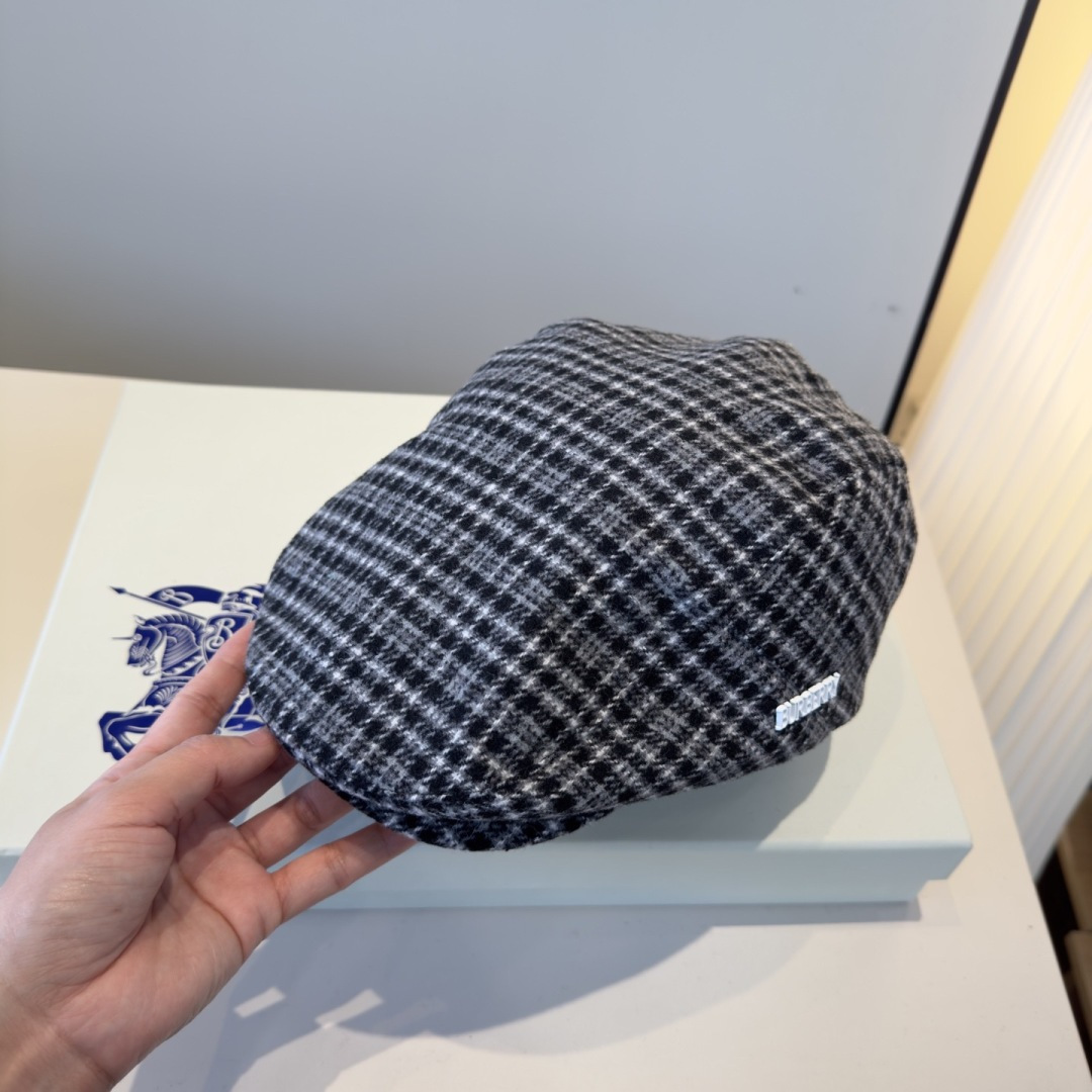 NO:689865,Burberry new duck bill forward cap, head circumference 58cm hat fisherman hat baseball cap knitted hat, hat, burberry, espadrilles, hats19860909巴宝莉新款鸭舌前进帽,头围58cm帽子渔夫帽棒球帽针织帽,帽子,burberry,espadrilles,hats,hat
