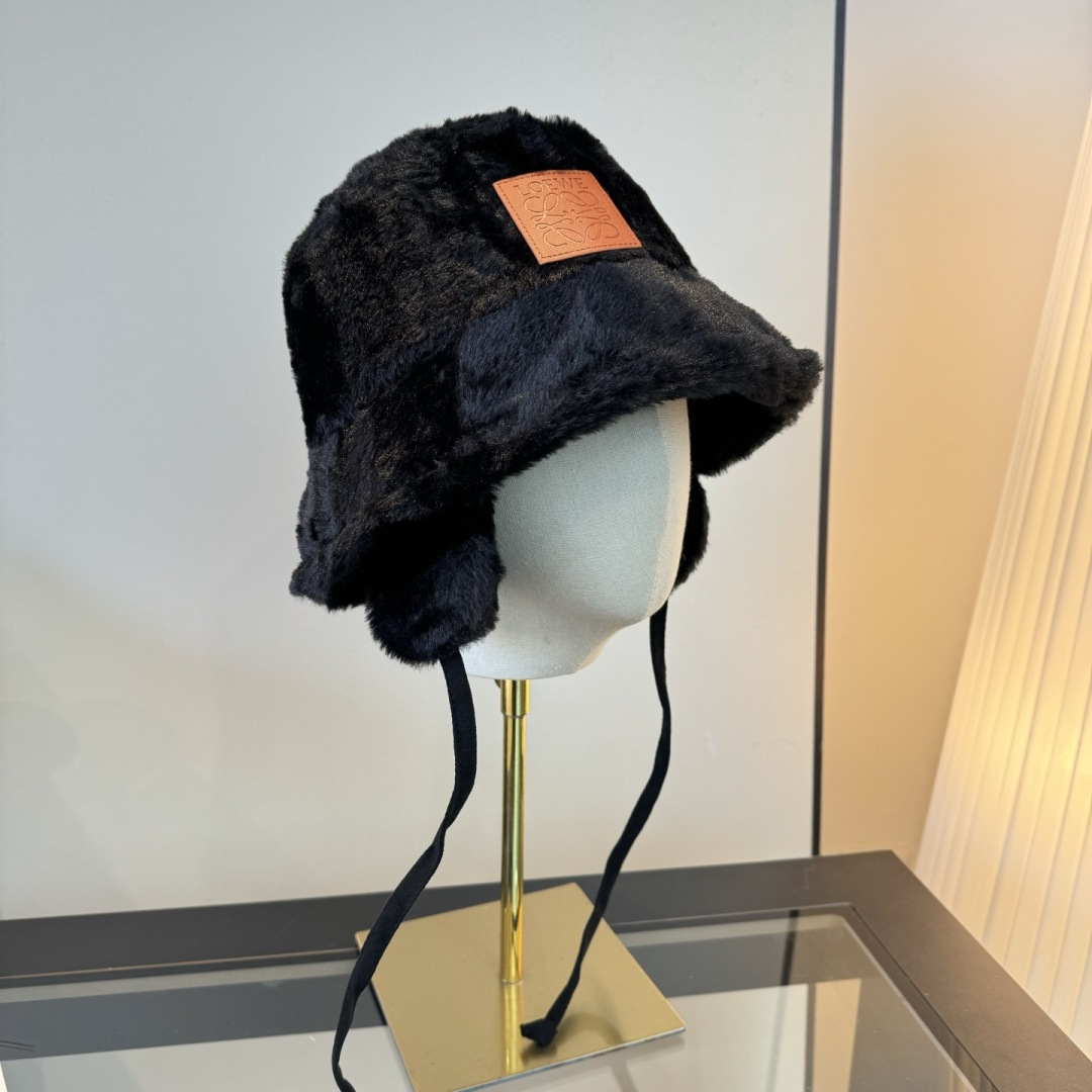 NO:689861,LOEWE ear protection fisherman hat, head circumference 57cm, warm essential hat fisherman hat baseball cap knitted hat, hat, loewe, espadrilles, hats19860909罗意威ＬＯＥＷＥ护耳渔夫帽,头围57cm,保暖必备帽子渔夫帽棒球帽针织帽,帽子,loewe,espadrilles,hats,hat