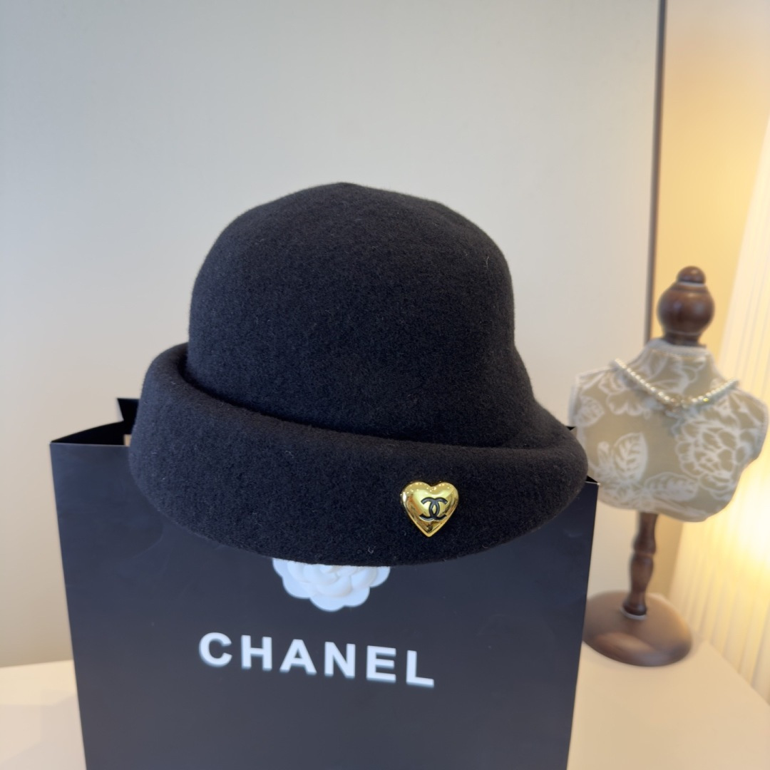 NO:689795,Chanel Chanel new wool curled basin hat, irregular tailoring design, head circumference 57cm hat fisherman hat baseball cap knitted hat, hat, chanel, chanel, espadrilles, hats19860909Chanel香奈儿新款羊毛卷边盆帽,不规则剪裁设计,头围57cm帽子渔夫帽棒球帽针织帽,帽子,chanel,chanel,espadrilles,hats,hat