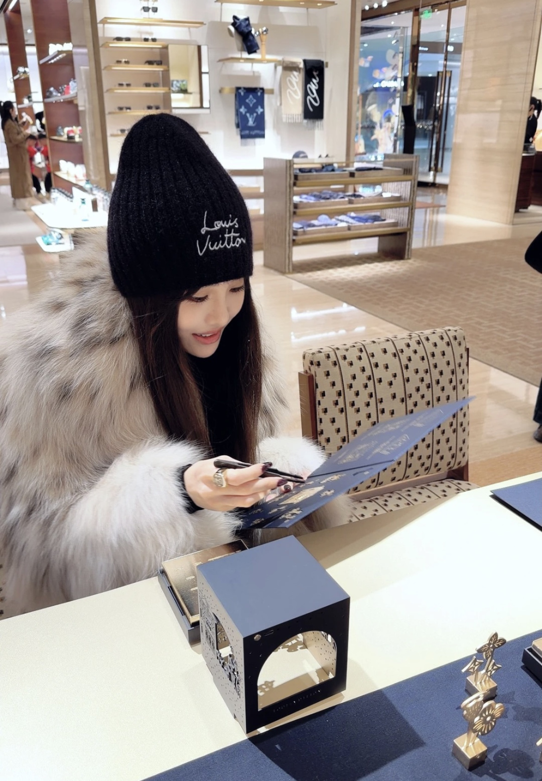 NO:704142,Lv Louis new wool hat, official 1:1, open mold to create hat fisherman hat baseball cap knitted hat, hat, louis vuitton, louis vuitton, espadrilles, hats19860909Lv路易斯新款毛线帽,官方1:1,开模打造帽子渔夫帽棒球帽针织帽,帽子,louis vuitton,louis vuitton,espadrilles,hats,hat