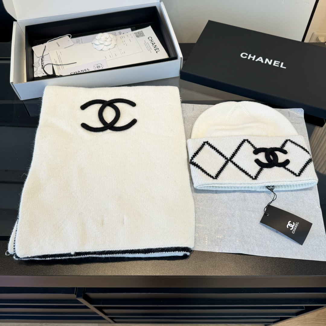 Chanel香奈儿围巾帽子套装，专柜款