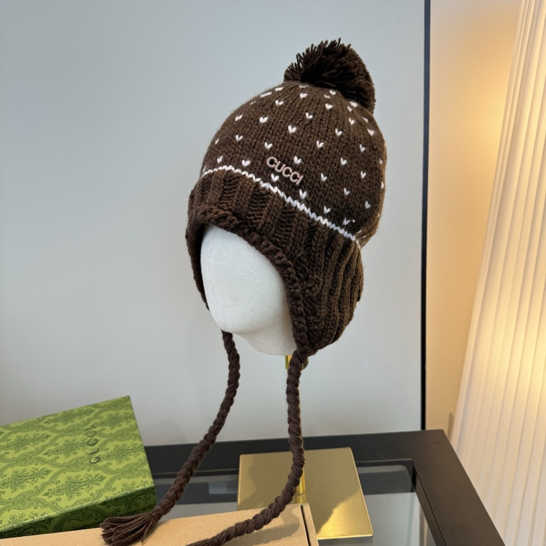 NO:704132,Gucci Gucci new knitted ear protection hat, head circumference 57cm hat fisherman hat baseball cap knitted hat, hat, gucci, espadrilles, hats19860909Gucci古奇新款针织护耳帽,头围57cm帽子渔夫帽棒球帽针织帽,帽子,gucci,espadrilles,hats,hat