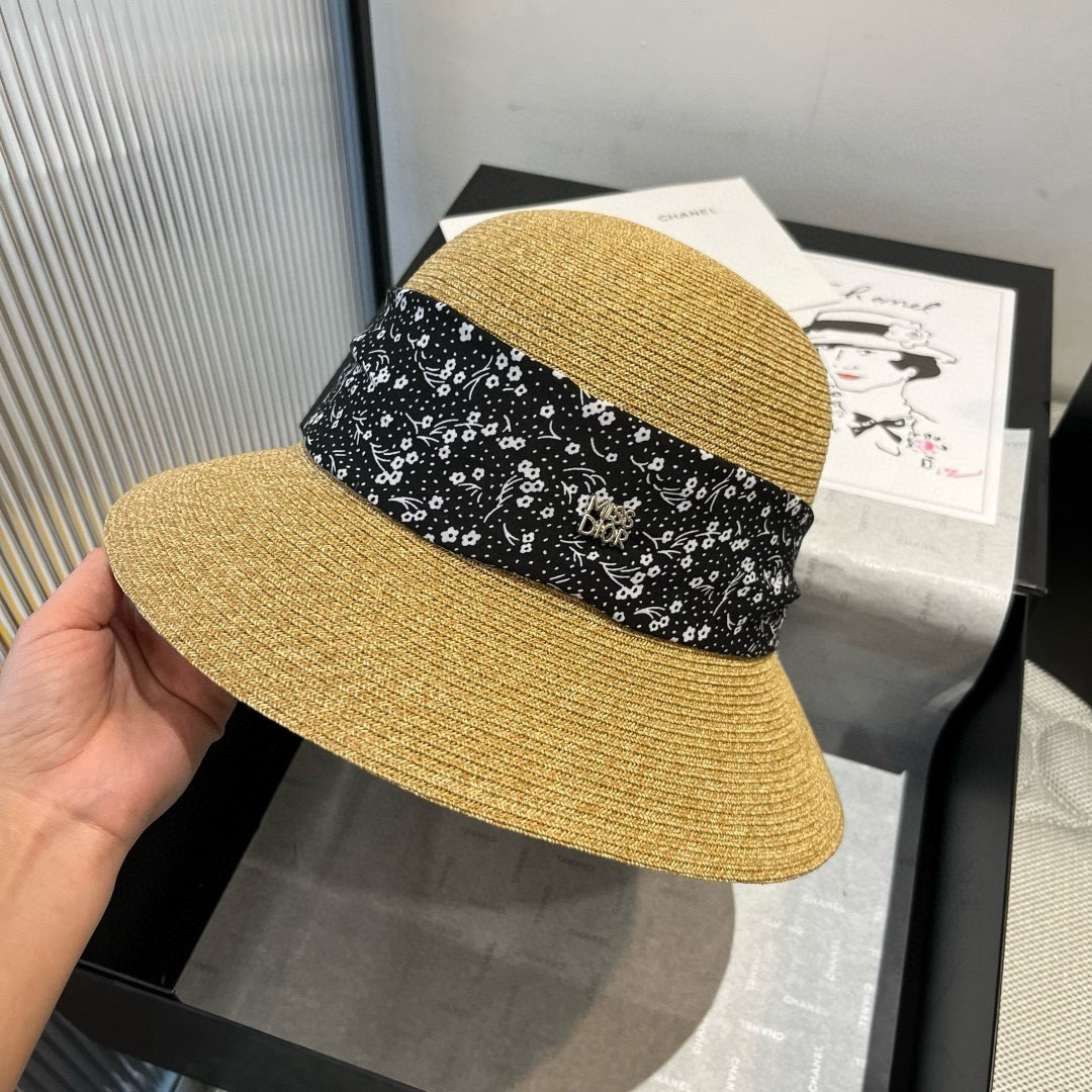 PDior迪奥新款草帽，遮阳沙滩草帽，头围57cm
