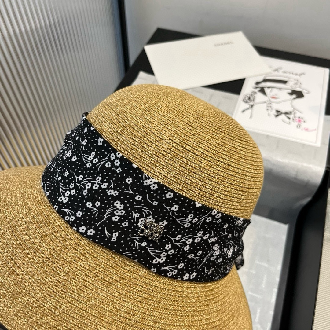 PDior迪奥新款草帽，遮阳沙滩草帽，头围57cm