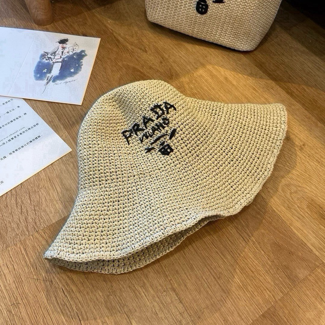 prada hat ¥ — photo 4