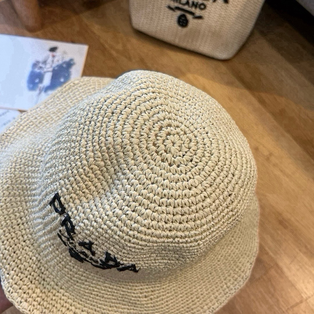 prada hat ¥ — photo 6
