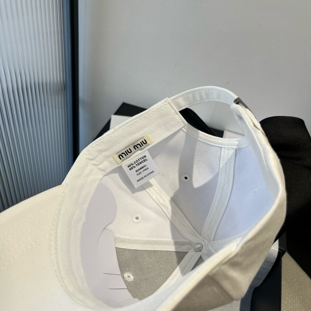 Pmiumiu缪缪蝴蝶结鸭舌帽，高端定制，头围57cm