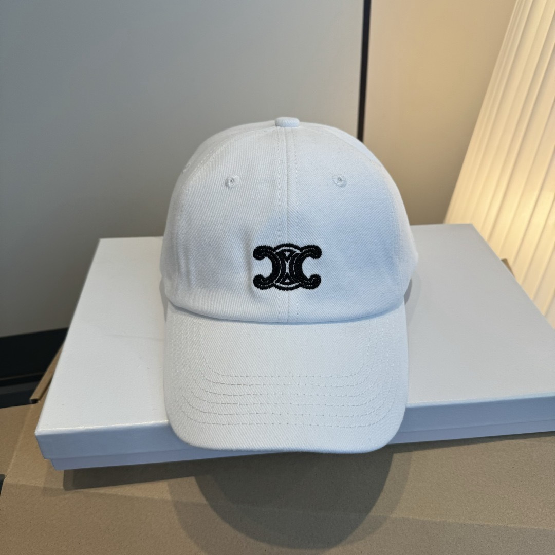 pCeline赛琳新款鸭舌帽，头围57cm