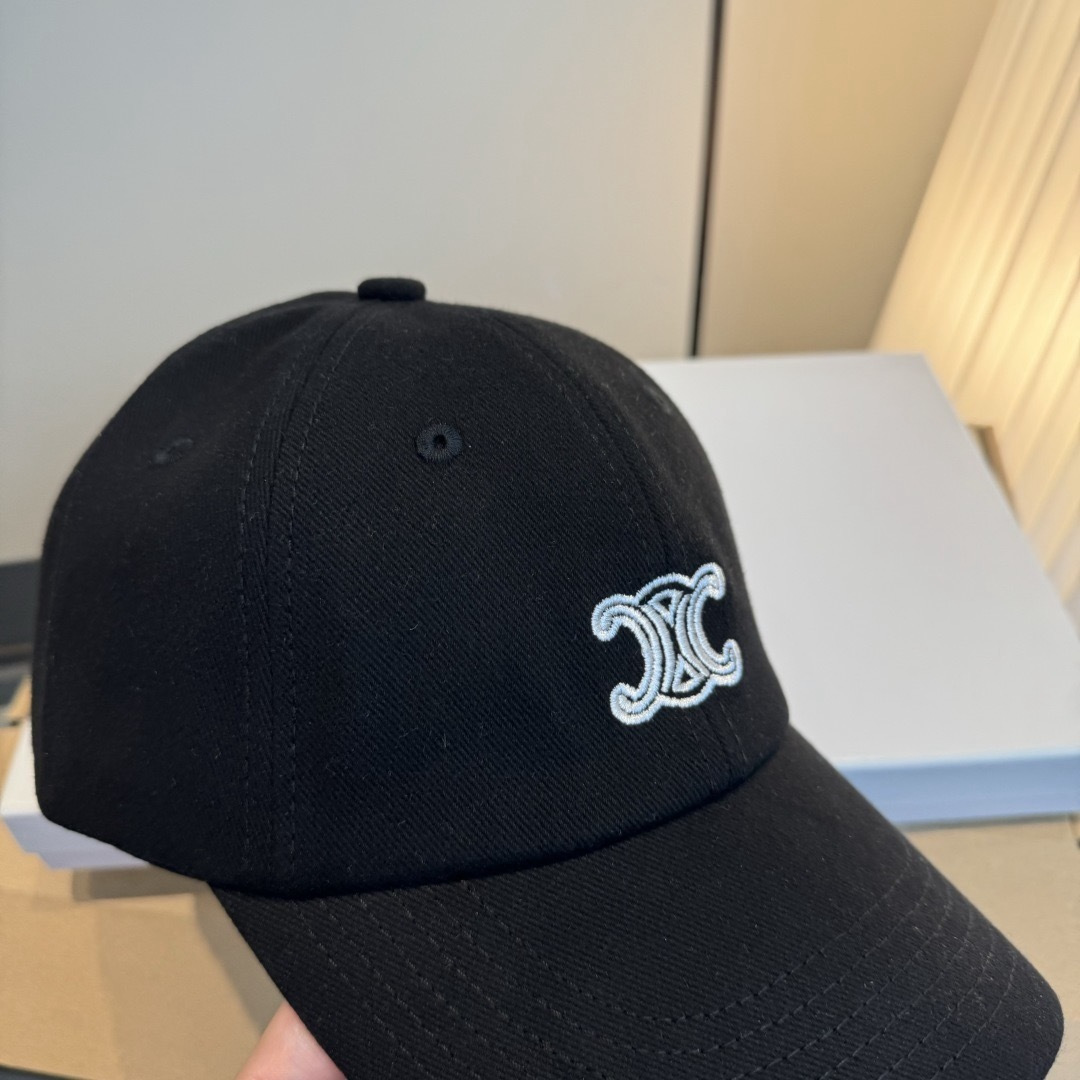 PCeline赛琳新款鸭舌帽，头围57cm