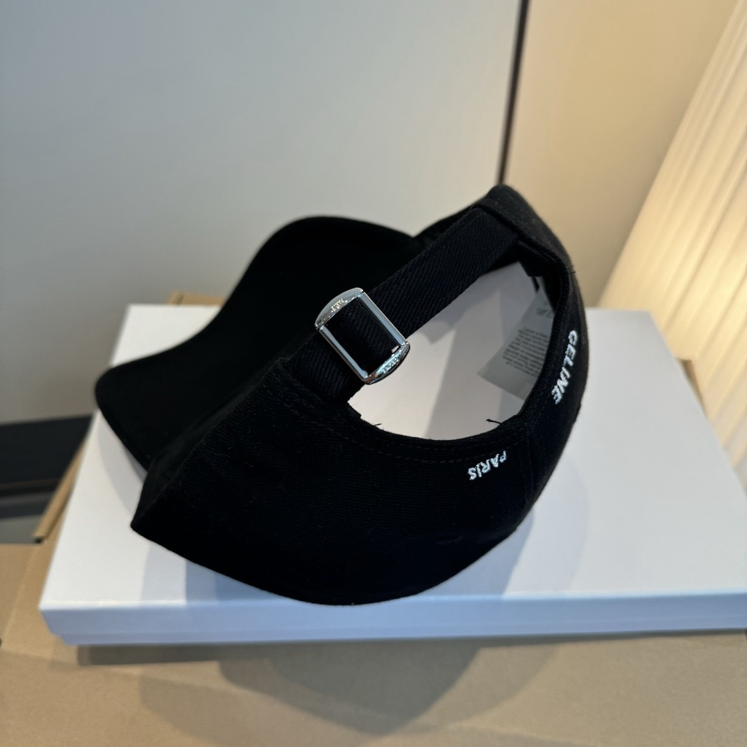 PCeline赛琳新款鸭舌帽，头围57cm